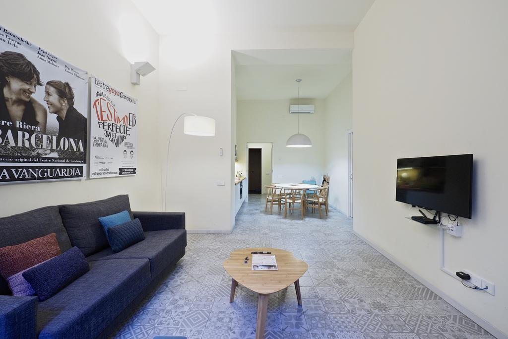 Uma Suites Pau Claris Barcelona Exterior foto
