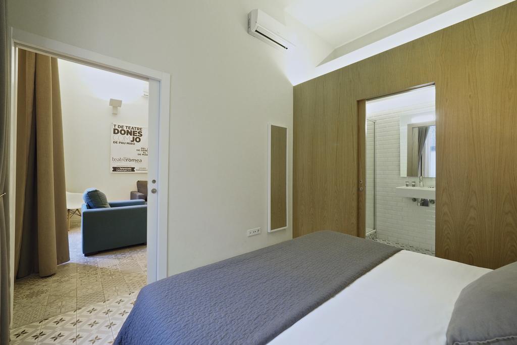 Uma Suites Pau Claris Barcelona Exterior foto