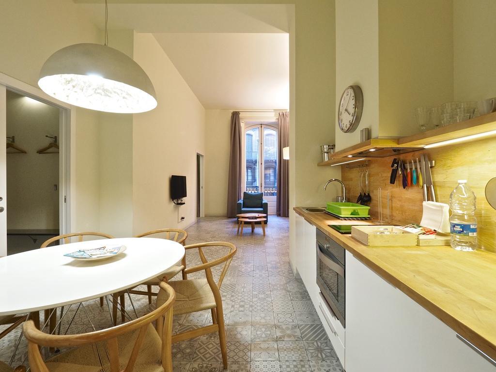 Uma Suites Pau Claris Barcelona Exterior foto
