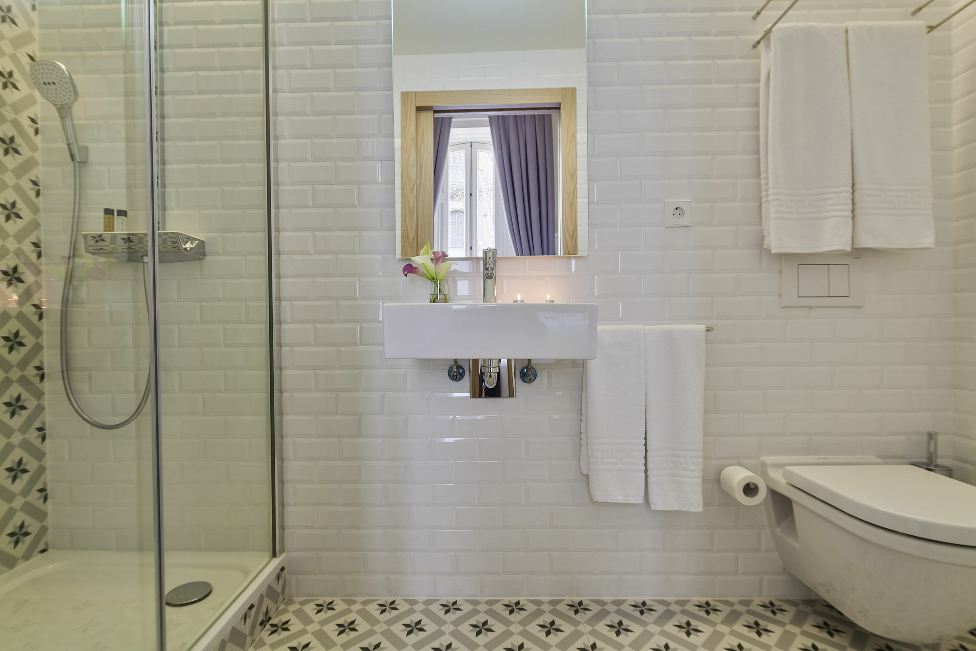 Uma Suites Pau Claris Barcelona Exterior foto